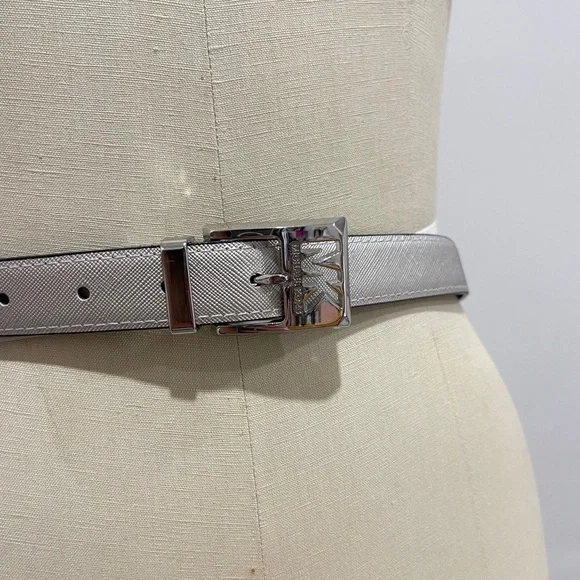 🆕 MICHAEL KORS reversible belt - Picture 3 of 5